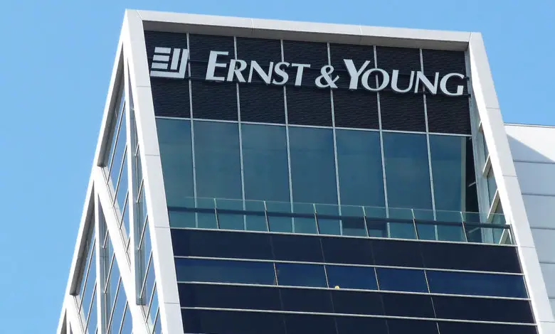 Picture of Ernst & Young building